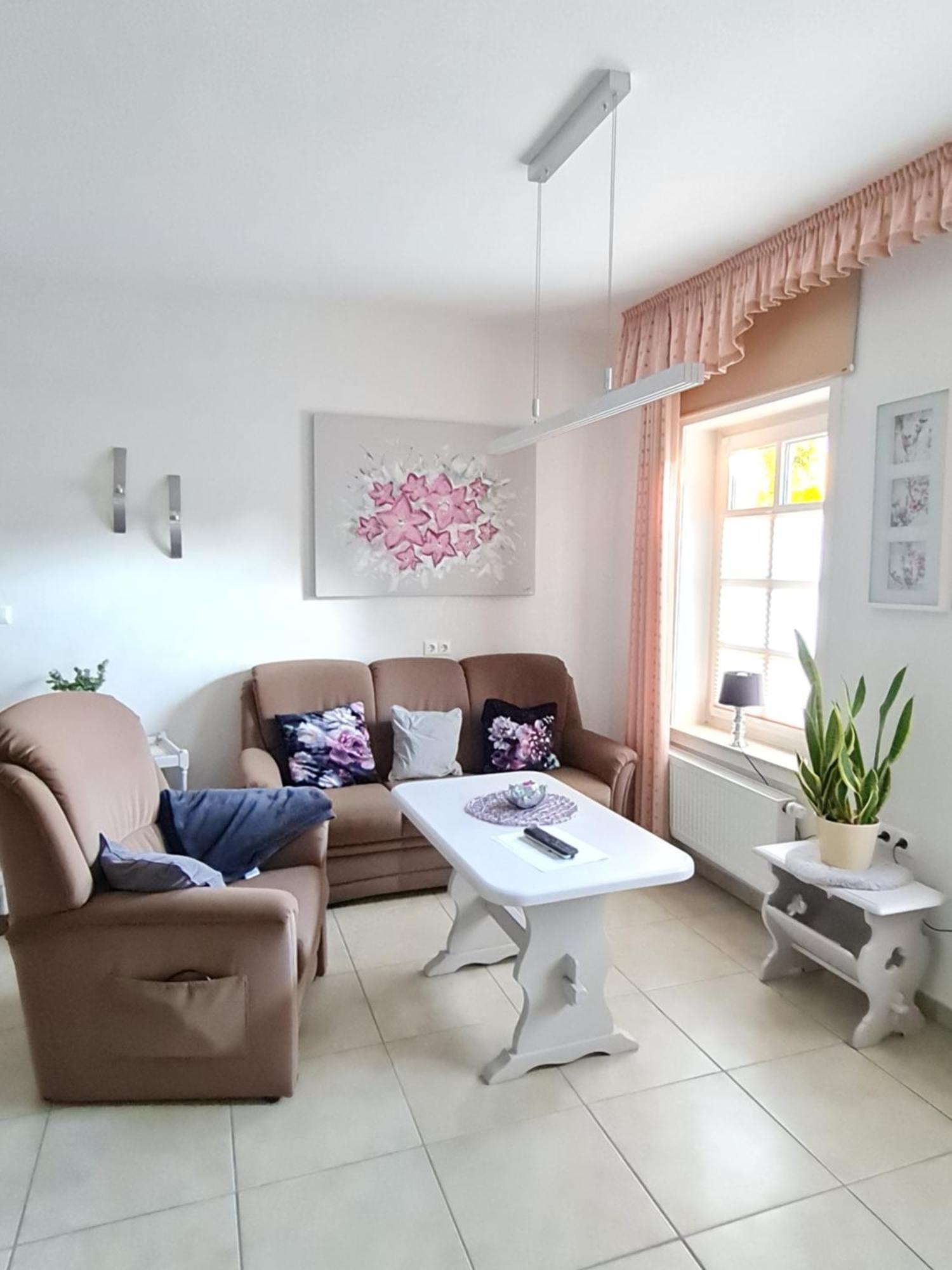 Ferienwohnung Am Huenenweg Berge  Exteriér fotografie